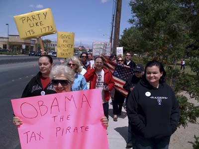 Tax Day protests draw crowds across Nevada | Las Vegas Review-Journal