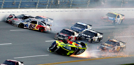 amp_energy500_sprint_cup_crash