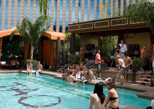 A Day At Tao Beach Las Vegas Review Journal A Day At Tao Beach
