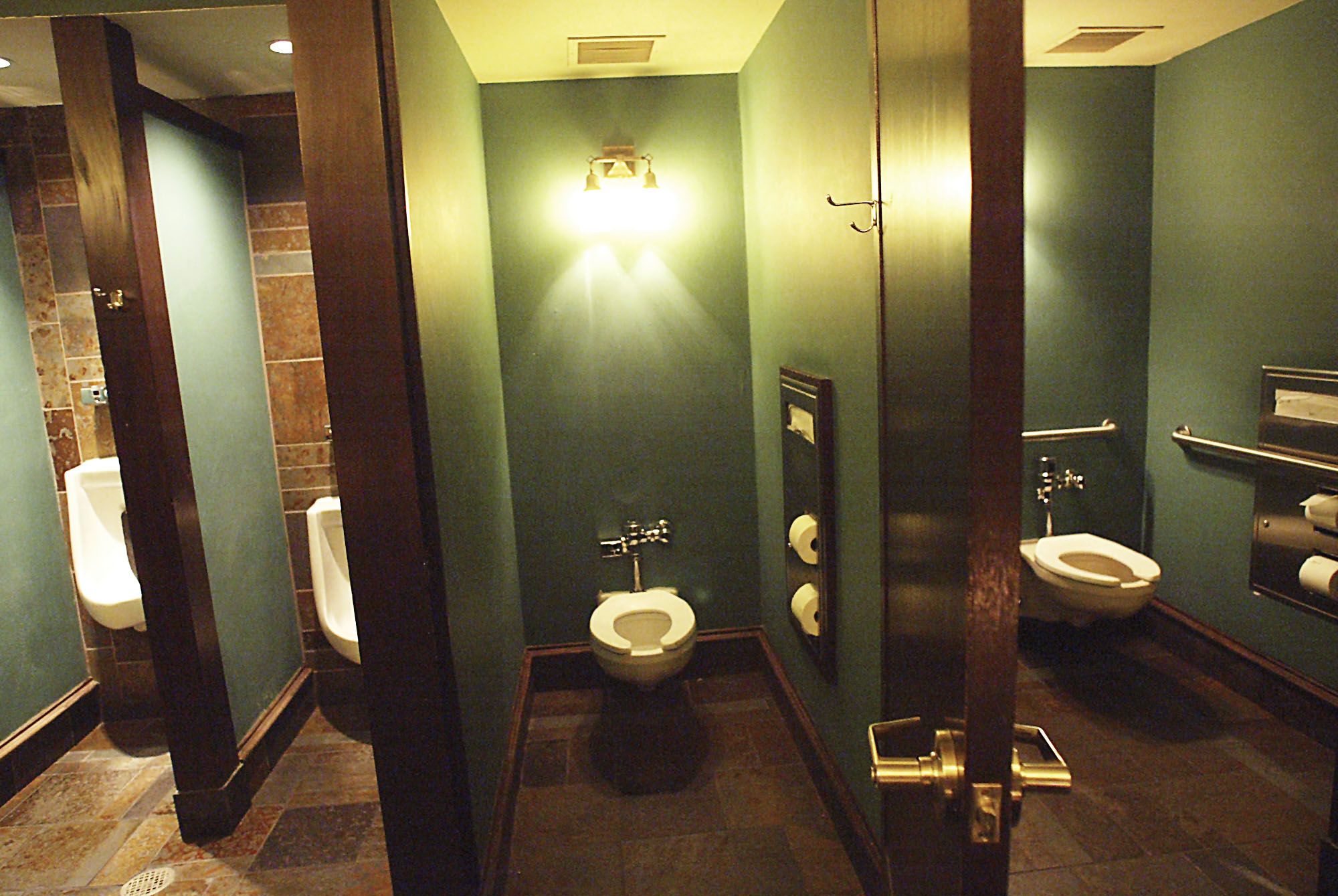 Experts suggest best restrooms Las Vegas ReviewJournal
