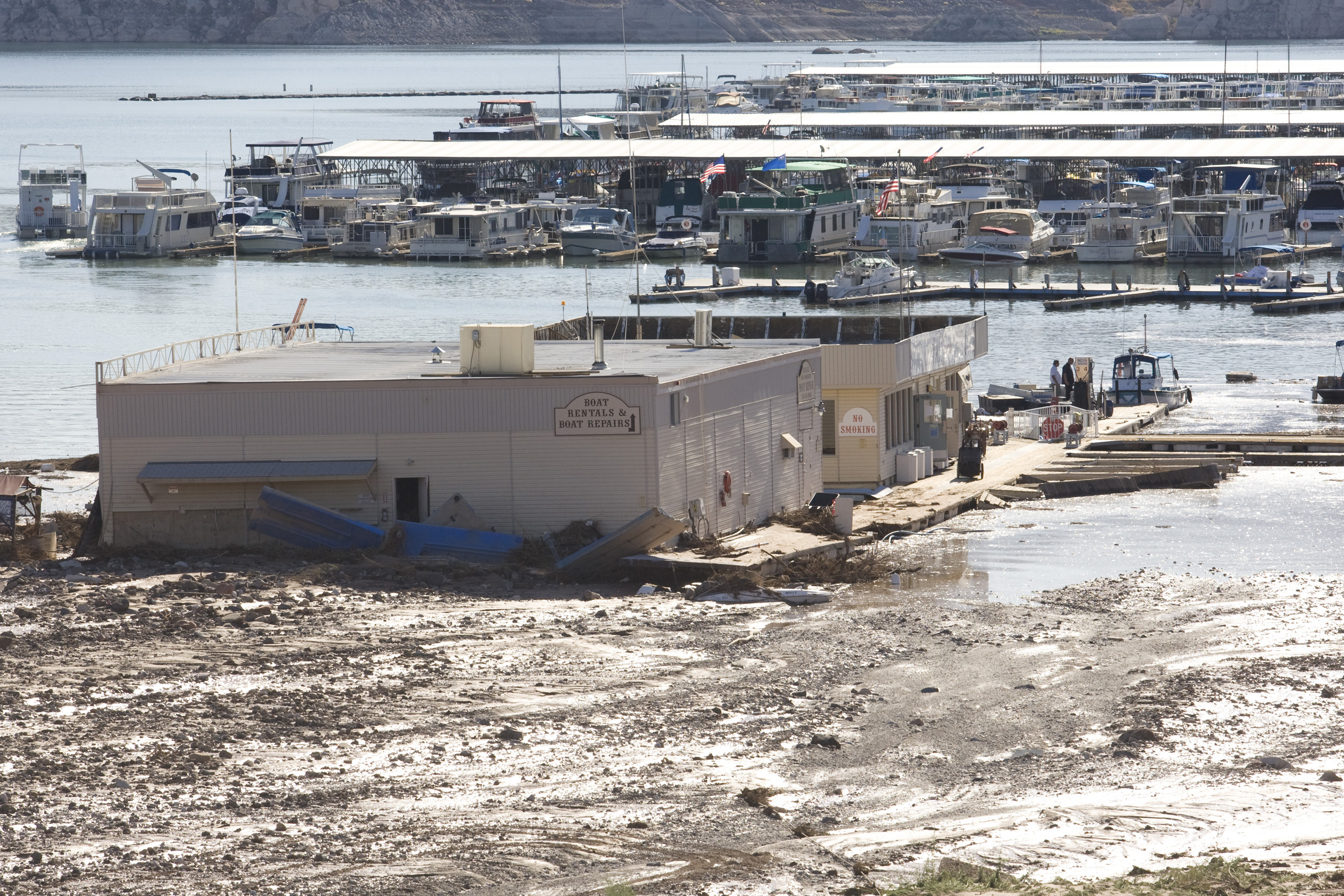 Flood shuts down Lake Mead marina Las Vegas ReviewJournal
