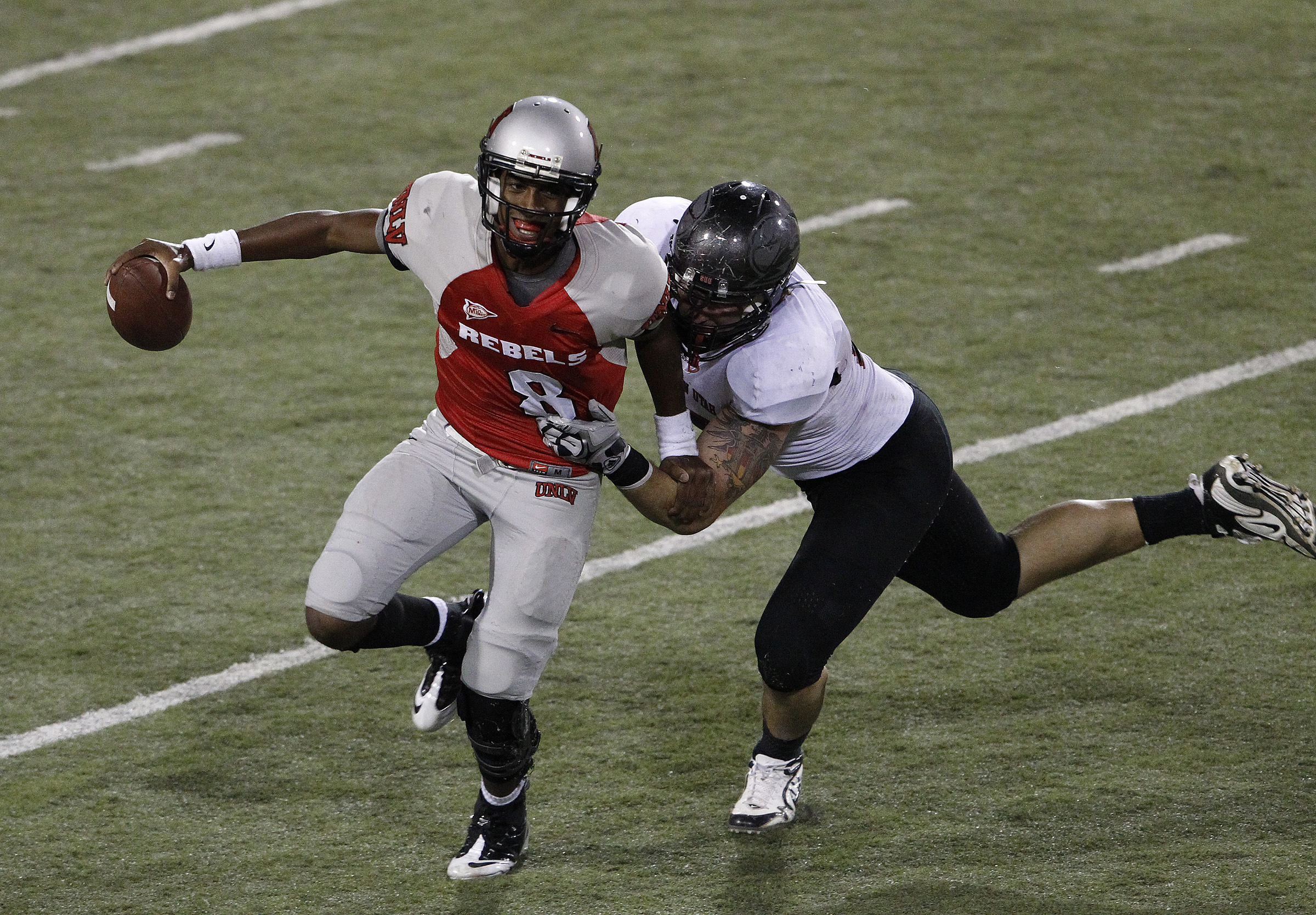 unlv_maka_qb_092411