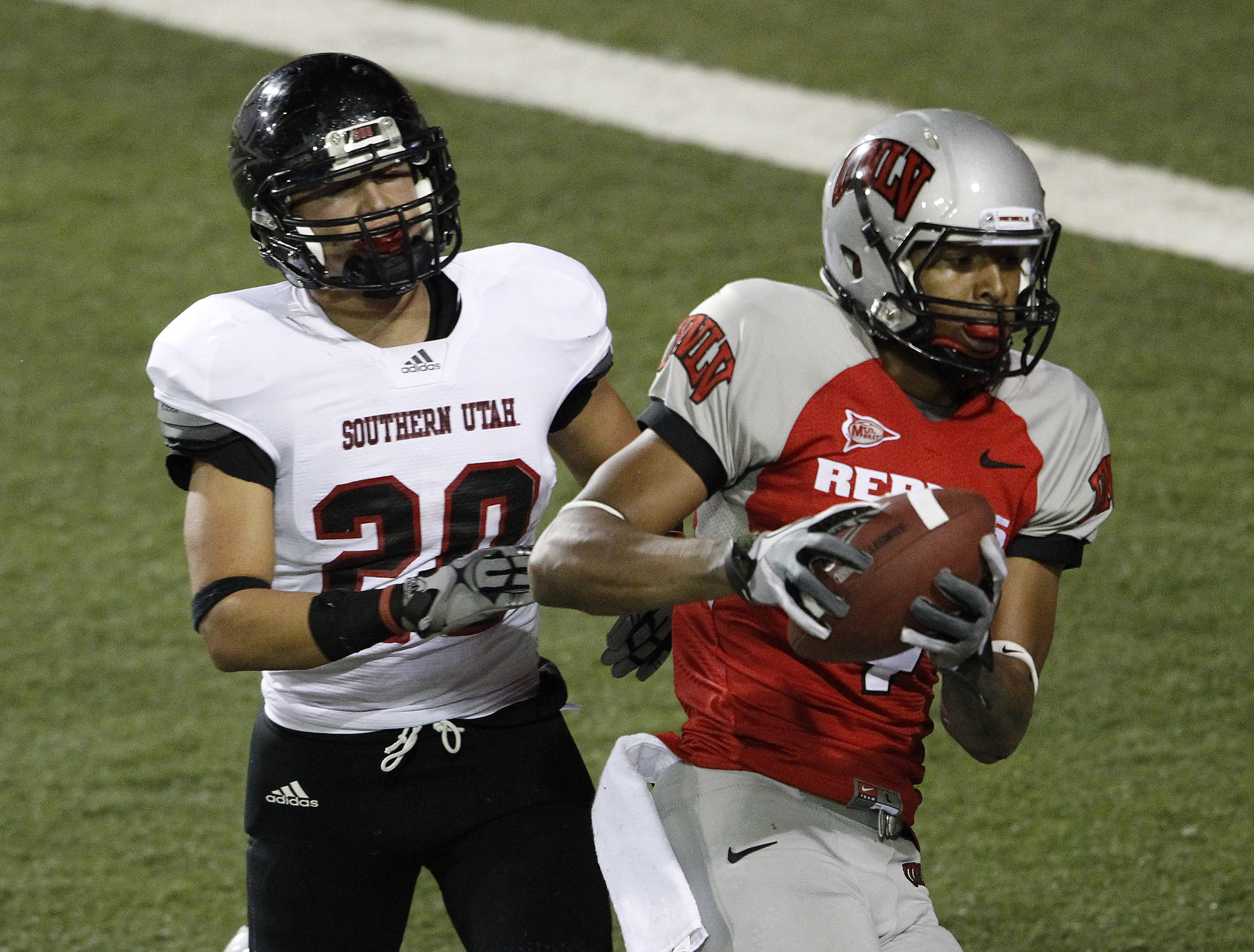 unlv_maka_touchdown_092411