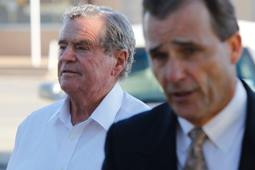 Former bishop of fundamentalist mormon sect on trial in Warren Jeffs wedding case | Las Vegas Review-Journal Former bishop of fundamentalist mormon sect on trial in Warren Jeffs wedding case | Las Vegas Review-Journal
