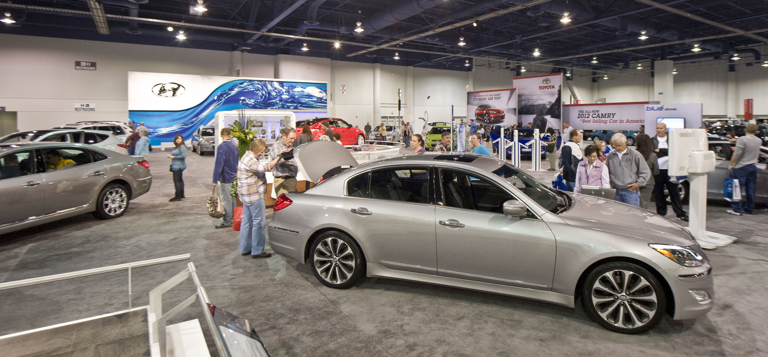 Motor Trend International Auto Show Las Vegas ReviewJournal