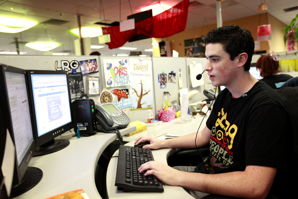 Zappo’s customer loyalty team on Cyber Monday Las Vegas ReviewJournal