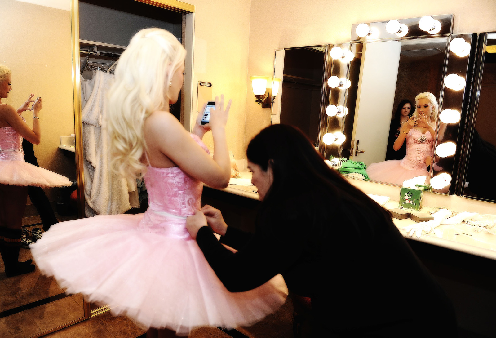 HOLLY MADISON ON POINTE IN ‘THE NUTCRACKER’ Las Vegas ReviewJournal