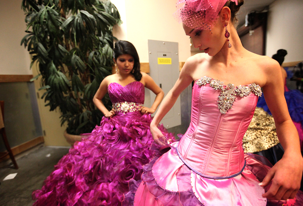 Quinceanera Expo dress show Las Vegas ReviewJournal