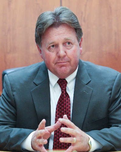 Candidates canvass Ward 2 in Las Vegas council race | News