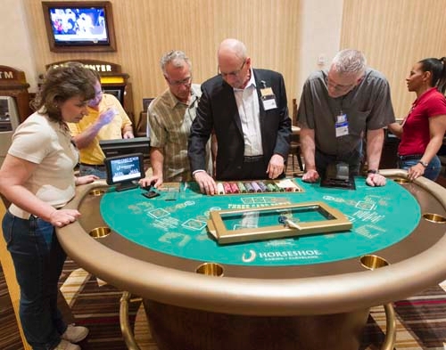 Hollywood toledo poker room