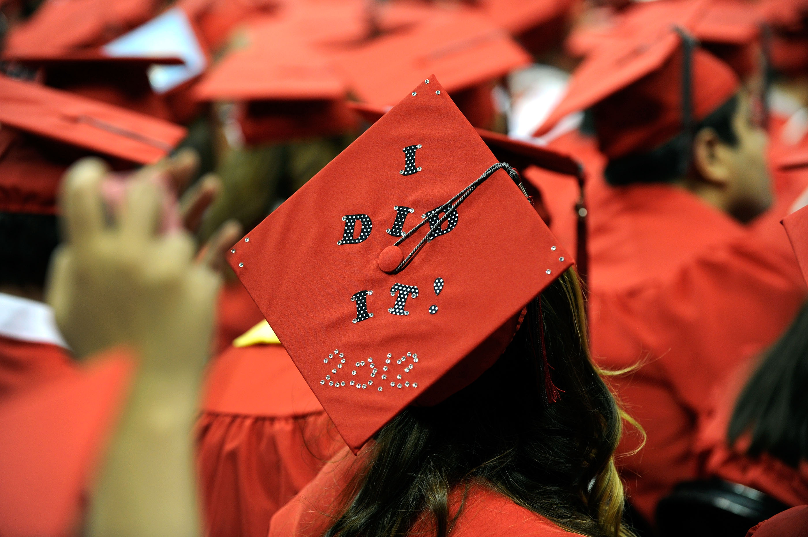 Thousands celebrate at UNLV spring graduation ceremony Las Vegas