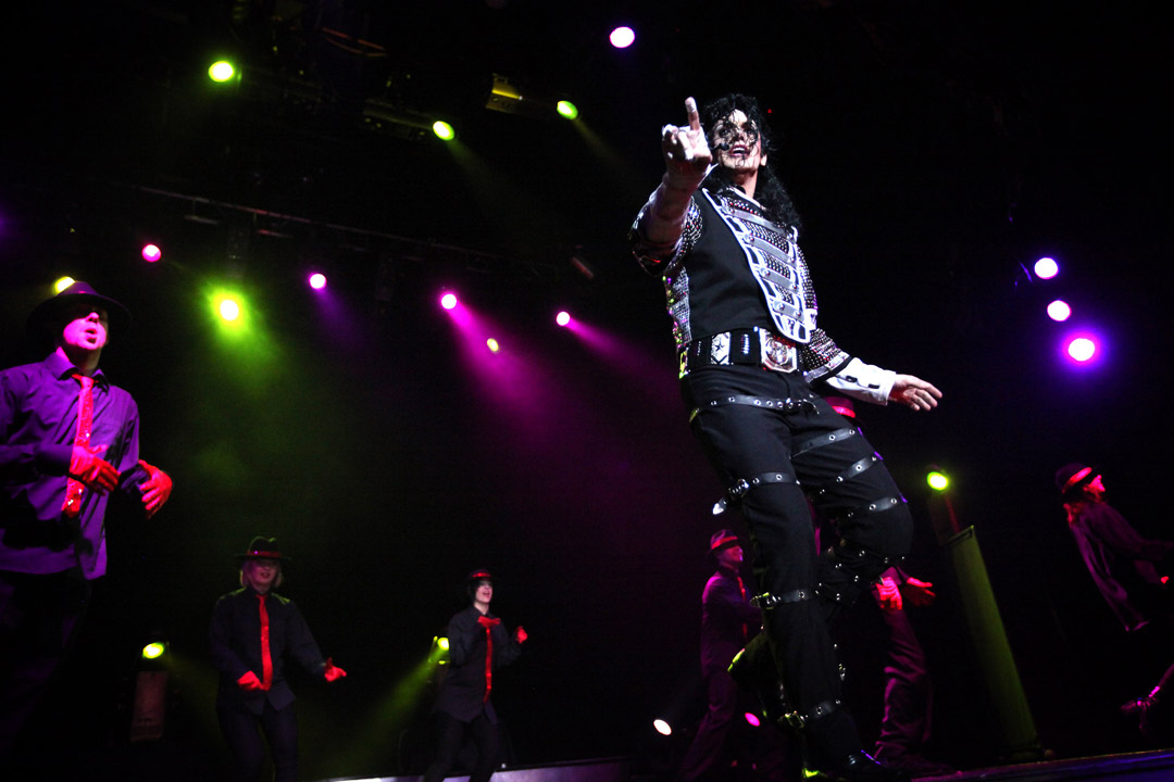 Michael Jackson tribute artist Michael Firestone Las Vegas ReviewJournal