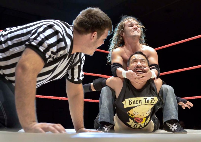 Extreme Midget Wrestling Federation takes over Riviera Las Vegas