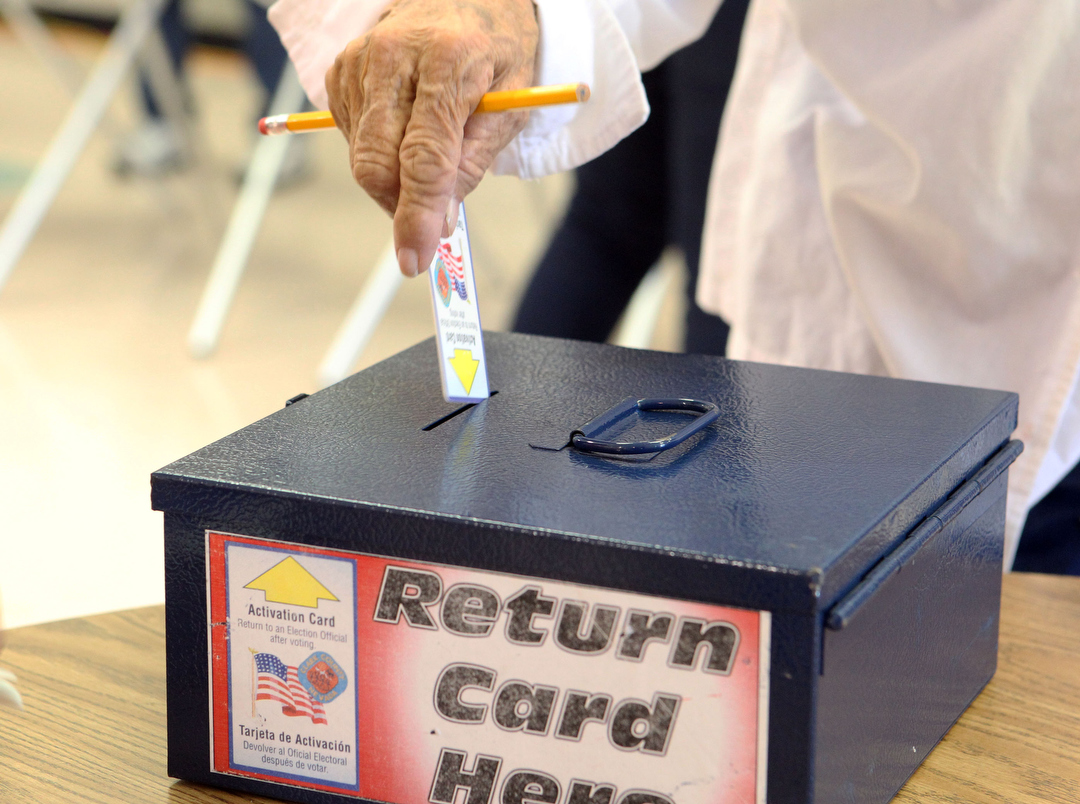 VOTE2012_008