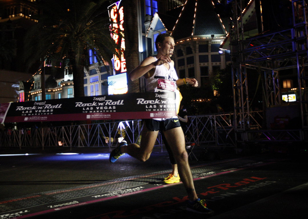 30,000 hit streets for Las Vegas marathon, halfmarathon Las Vegas