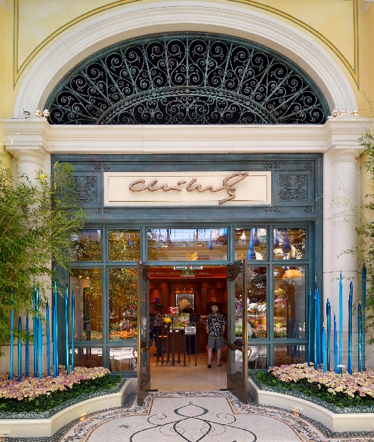 Chihuly S Art Blossoms At Bellagio And Beyond Las Vegas