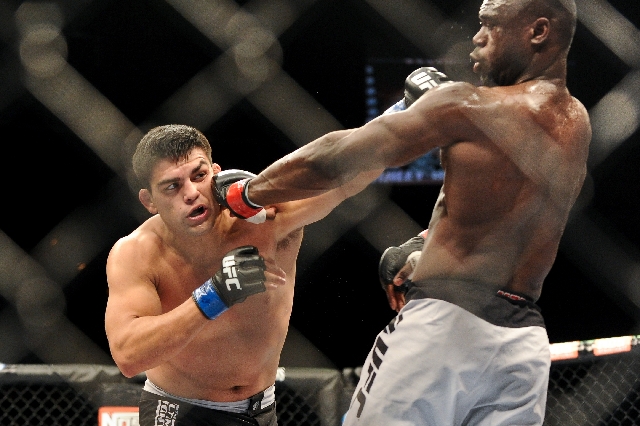 Underdog Gastelum crashes Hall's UFC coming-out party | Las Vegas