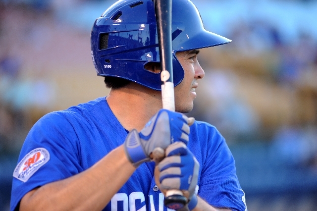 Here's the catch: Travis d'Arnaud makes debut at first