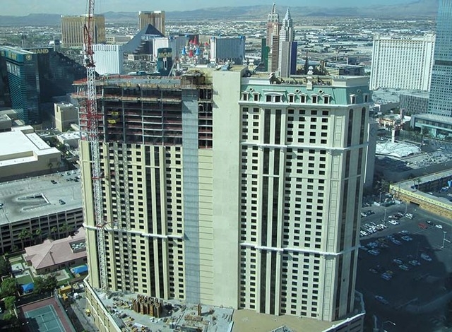 Marriott Grand Chateau S 37 Story Tower Topped Out Las Vegas