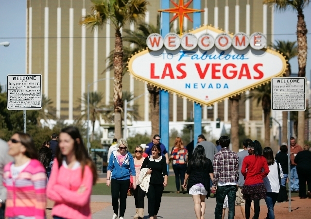 The famous “Welcome to Fabulous Las Vegas” sign on the Strip officially makes the transition from the electrical grid to solar power on Monday. (Review-Journal File Photo)
