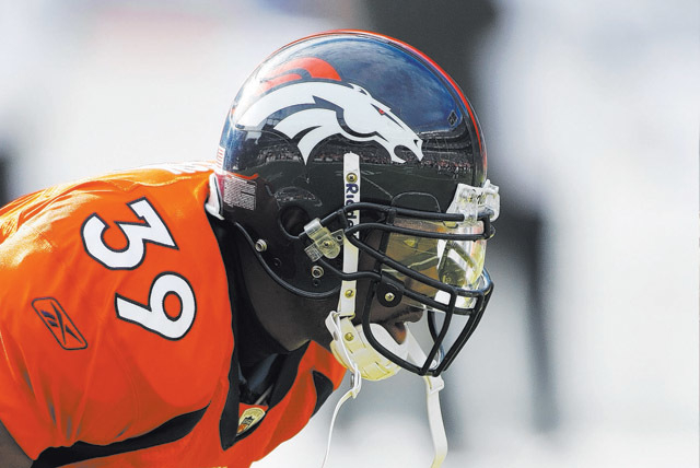 Former Broncos defensive back Vernon Fox warms up before a Dec. 7, 2008, game against the Kansas City Chiefs at Denver’s Invesco Field. Fox left the NFL after the 2009 season. (Eric Bakke/Specia ...