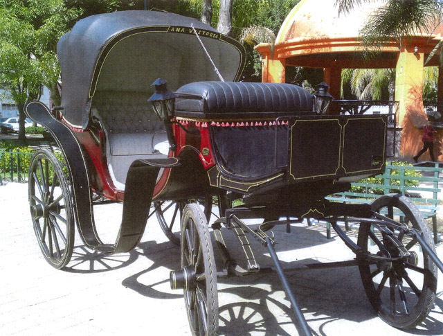 Carriages like this one may soon be seen on the streets of downtown Las Vegas. (Courtesy)