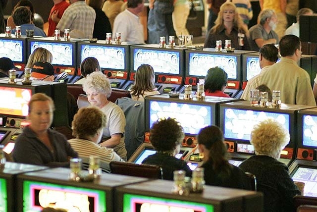 A local casino floor (Las Vegas Review-Journal File Photo)