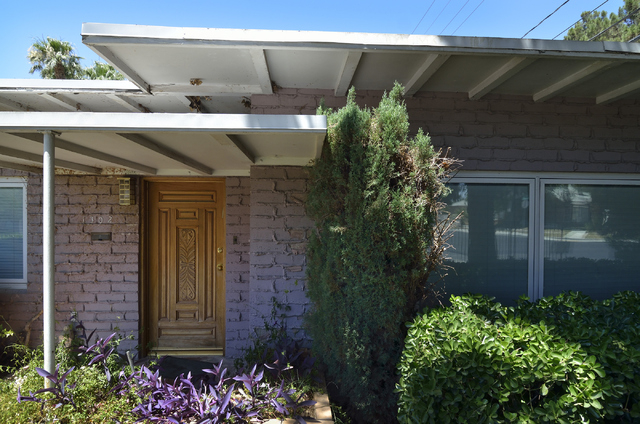The exterior of the mid-century modern home of Dayvid Figler is shown near the intersection of 6th Street and Charleston Boulevard in Las Vegas on Friday, June 13, 2014. (Bill Hughes/Las Vegas Rev ...