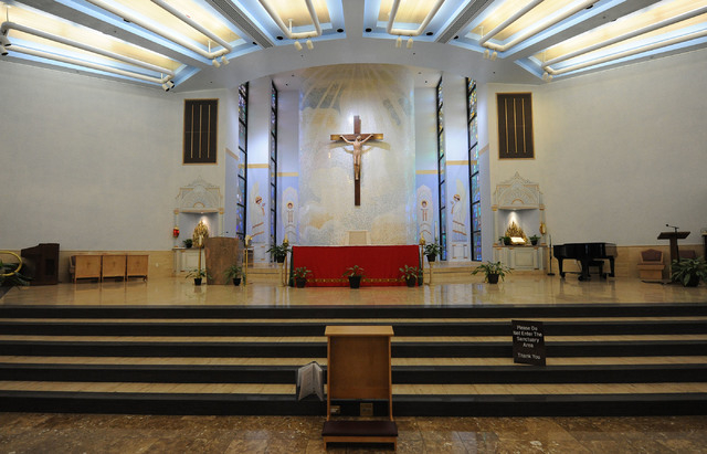 Massive Catholic church aims to attract locals | Las Vegas Review-Journal
