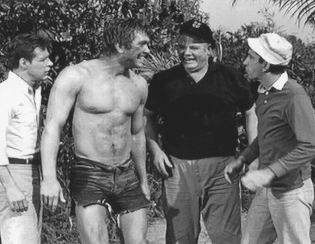 Denny Miller, who played Tarzan, dies in Las Vegas.