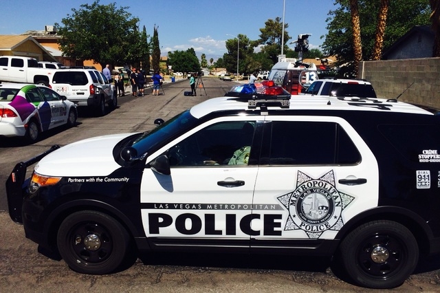 Officers were called to a home invasion in the 1700 block of Breezewood Drive, near Vegas and North Torrey Pines drives, at 11:12 a.m. on Thursday, Sept. 25, 2014. (Bizu Tesfaye/Las Vegas Review-J ...