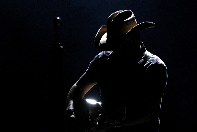 Jason Aldean performs at the Route 91 Harvest country music festival at the MGM Resorts Village in Las Vegas on Sunday, October 5, 2014. (Justin Yurkanin/Las Vegas Review-Journal)