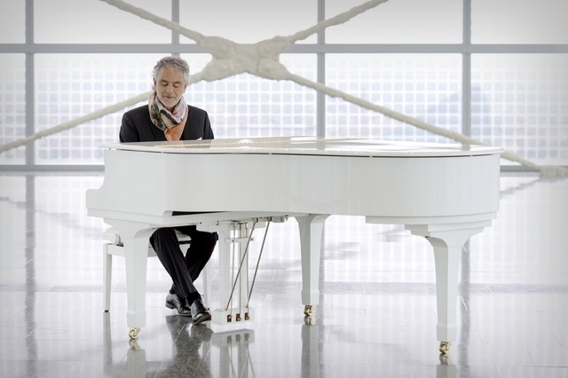 Tenor Andrea Bocelli shares his hope, joy and generosity - Los