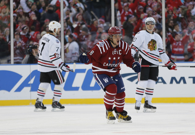 2015 WINTER CLASSIC BETWEEN THE WASHINGTON CAPITALS AND CHICAGO