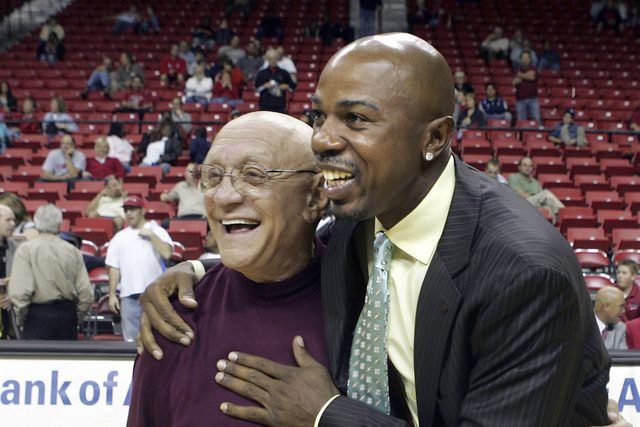 Greg Anthony, right, is seen with former UNLV coach Jerry Tarkanian in 2006 at the Thomas & Mack Center. (Las Vegas Review-Journal file)