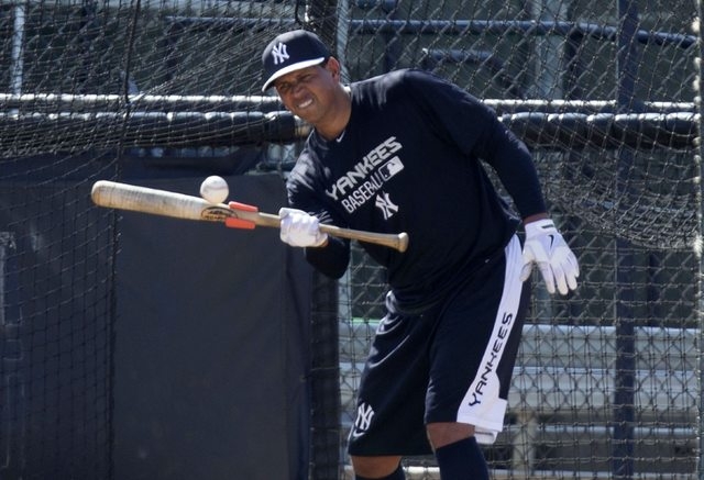 New York Yankees' Alex Rodriguez takes batting practice at the Yankees minor league complex for spring training in Tampa, Florida February 23, 2015. (REUTERS/Scott Audette)