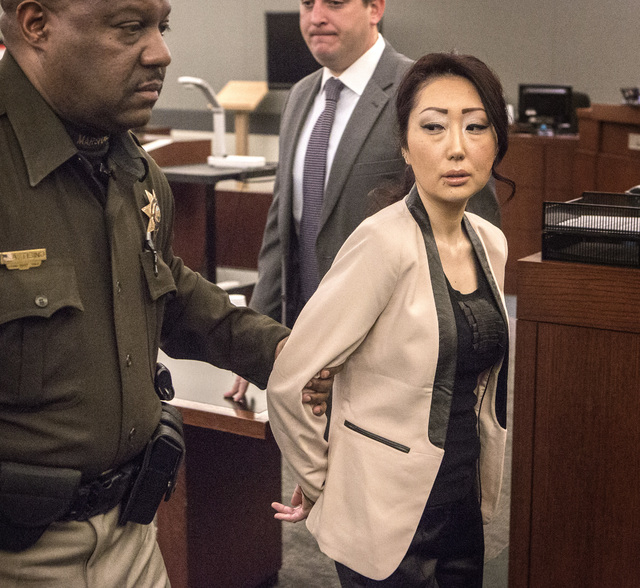 Gloria Lee ordered to serve 5 to 14 years in pet shop arson, tells judge  she's pregnant | Las Vegas Review-Journal