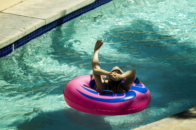 lazy river pool floats