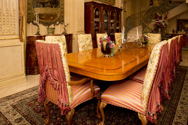 Tonya Harvey/Real Estate Millions 
The dining room.