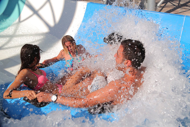 Las Vegas Pool Parties You'll Fall In Love With by Holiday Genie