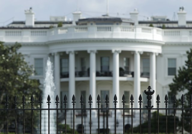 The original South Lawn security fencing is seen at the White House in Washington May 28, 2015. Anti-climb spikes will be added to the fence in late July in an attempt to quell fence jumpers at th ...