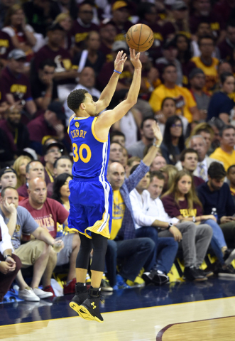 2015 N.B.A. Finals: With Overtime Surge, Stephen Curry and Warriors Squeak  by Cavs - The New York Times