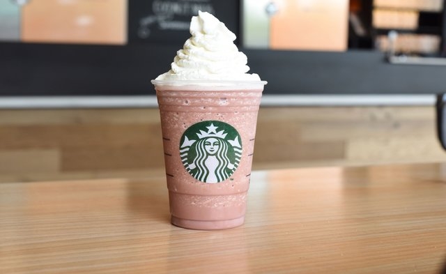 Red Velvet: mocha sauce + raspberry syrup + vanilla syrup + Frappuccino chips + milk + ice + whipped cream (Courtesy CNN)
