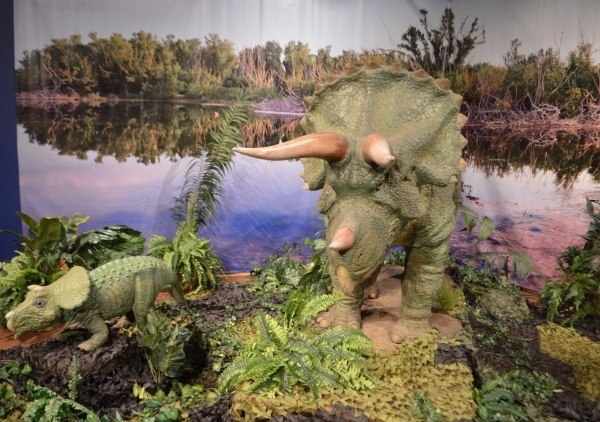An animatronic mother and baby triceratops greet visitors to the Springs Preserve‘s "Dino Summer" exhibit. (Ginger Meurer/Special to View)