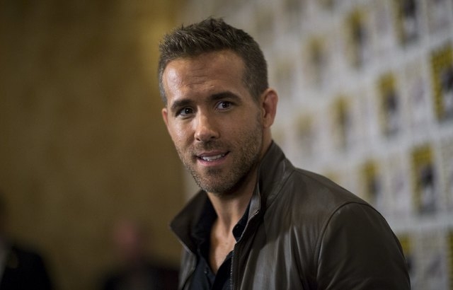 Cast member Ryan Reynolds poses at a press line for "Deadpool" during the 2015 Comic-Con International Convention in San Diego, California July 11, 2015. (Mario Anzuoni/Reuters)
