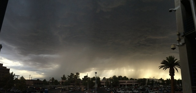 Check out yesterday’s crazy storm in Las Vegas — PHOTOS Las Vegas