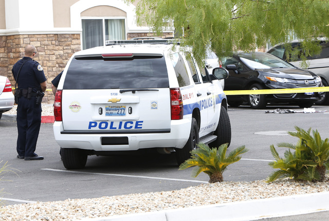 Henderson Police Shoot Kill Gunman At Hotel Las Vegas Review