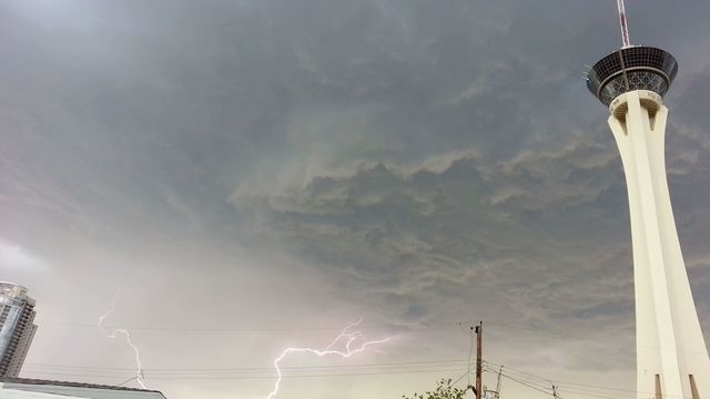 Check out yesterday’s crazy storm in Las Vegas — PHOTOS Las Vegas