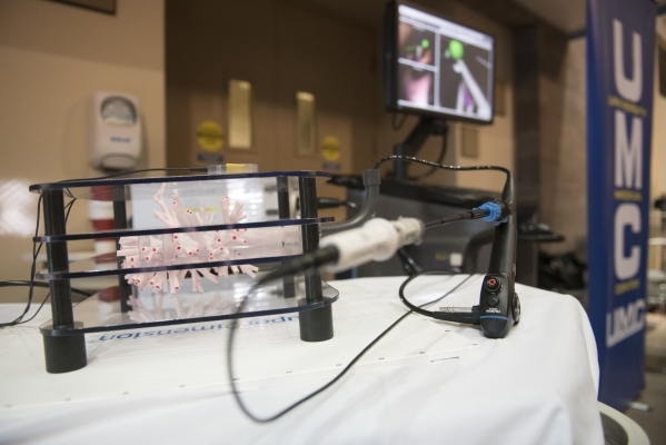 SuperDimensions vendors demonstrate how LungGPS technology can be used for Electromagnetic Navigation Bronchoscopy procedures at University Medical Center. (Jason Ogulnik/Las Vegas Review-Journal)