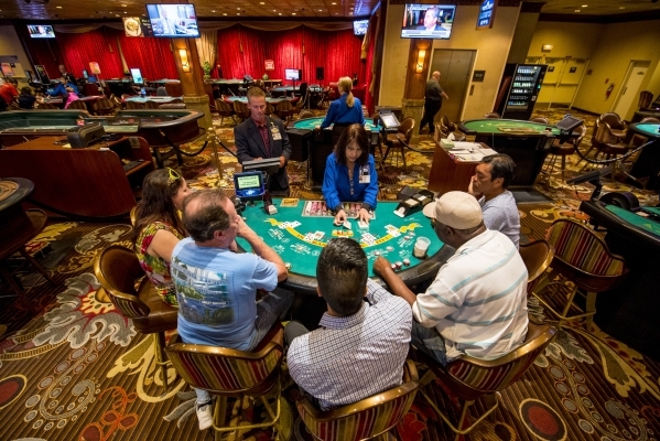 Cards are dealt during a game of blackjack at Boomtown Casino in New Orleans on Tuesday, Aug. 11, 2015. (Joshua Dahl/Las Vegas Review-Journal)